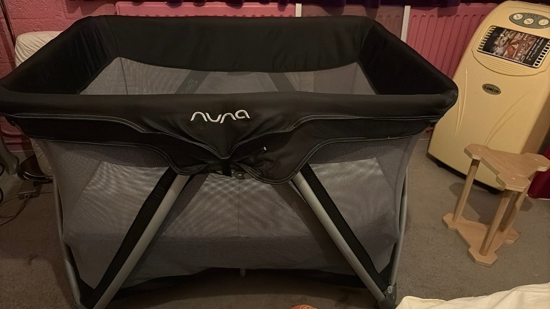Nuna inklapbaar campingbedje, Ophalen of Verzenden, Gebruikt, Reisbedje