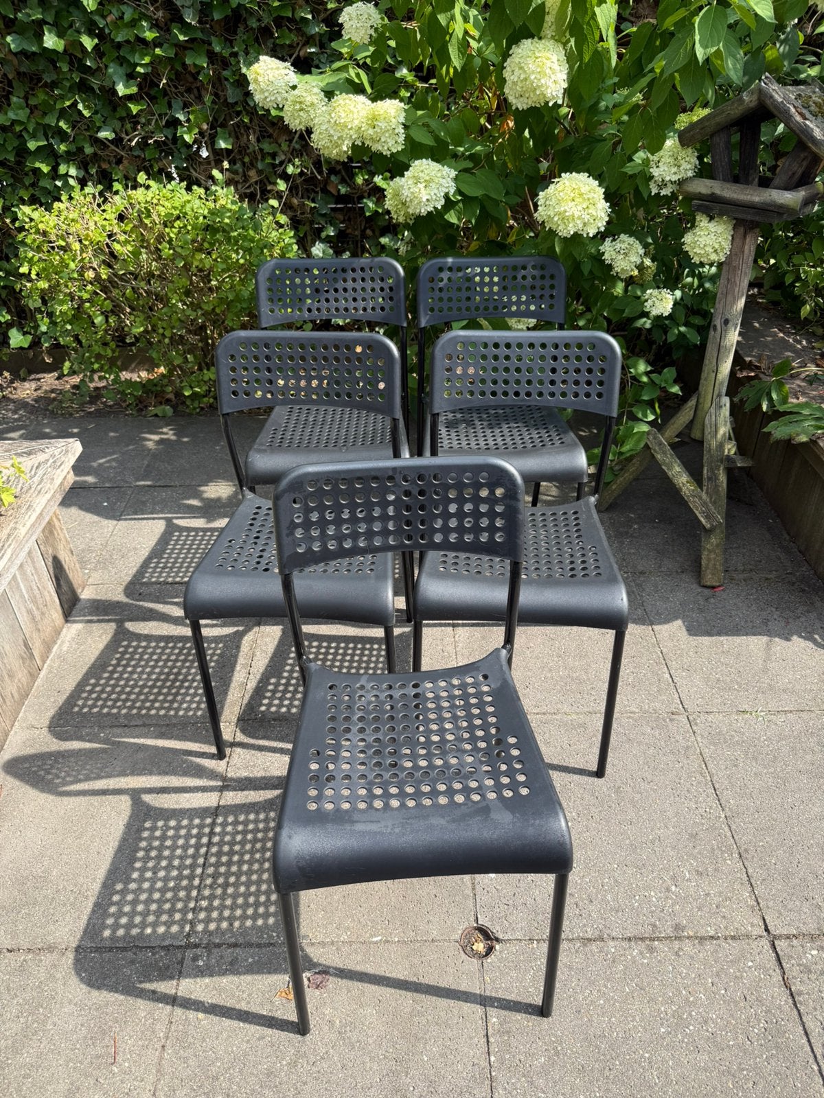 De IKEA SANDSBERG zwart. €2,50 per stuk 5 voor €10,00, Ophalen, Zwart, Zo goed als nieuw, Vijf, Zes of meer stoelen