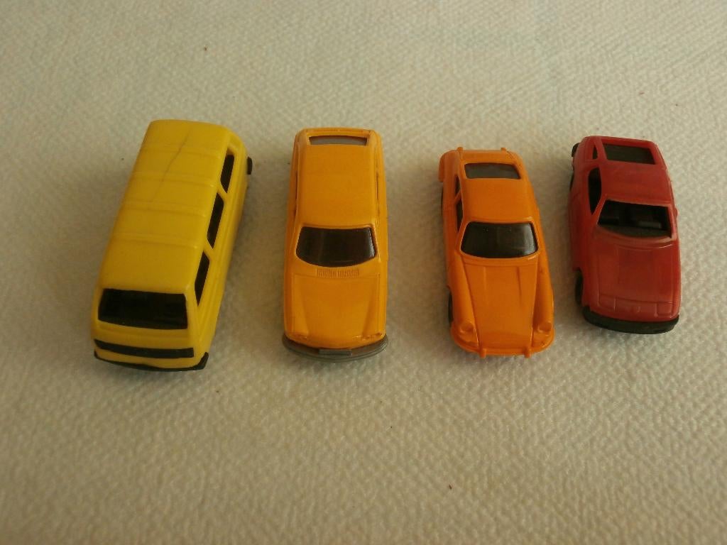 Auto modellen 1:87 voor bij H0 ?, Hobby en Vrije tijd, Modelauto's | 1:87, Ophalen of Verzenden, Zo goed als nieuw, Auto, Overige merken