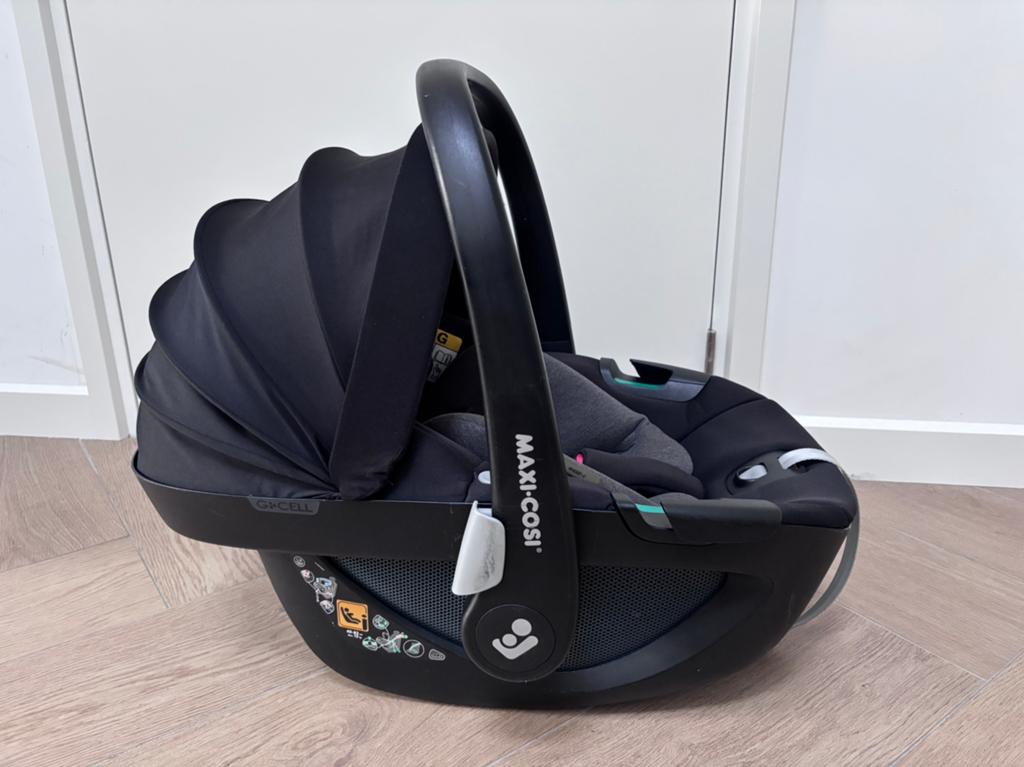 ZGAN Maxi Cosi Pebble 360 i-Size Inclusief Zitverkleiner, Ophalen, Zo goed als nieuw, Isofix, 0 t/m 13 kg