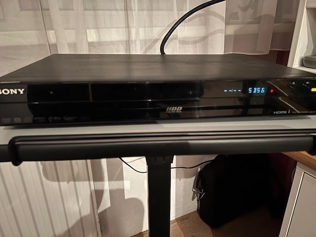 ZELF eenvoudig video's naar dvd Sony RDRAT107 dvdrecorder., Met harddisk, Dvd-recorder, Ophalen of Verzenden, Zo goed als nieuw