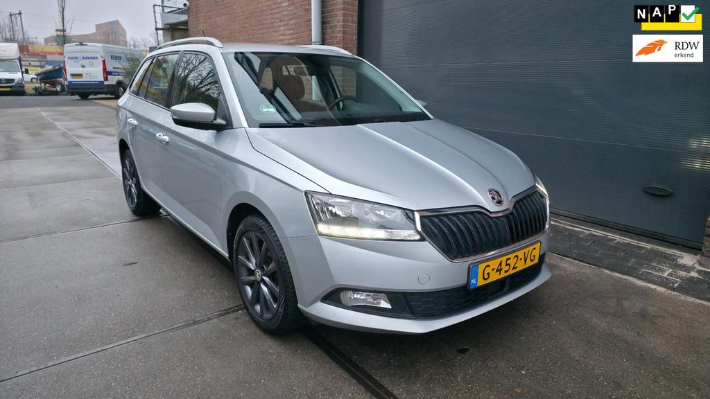 Skoda Fabia Combi 1.0 Business Edition I stoel verw I Navi I, Voorwielaandrijving, Stof, Gebruikt, Origineel Nederlands