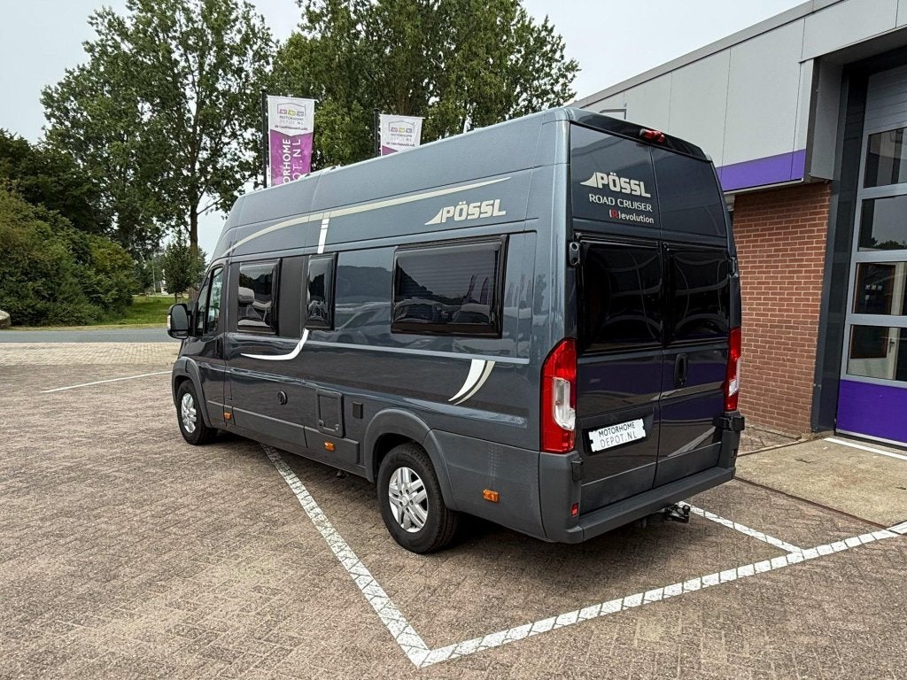 Pössl Roadcruiser Revolution Verhoogde versie en co, Buscamper of Camperbus, Fiat, Pössl, 6 tot 7 meter
