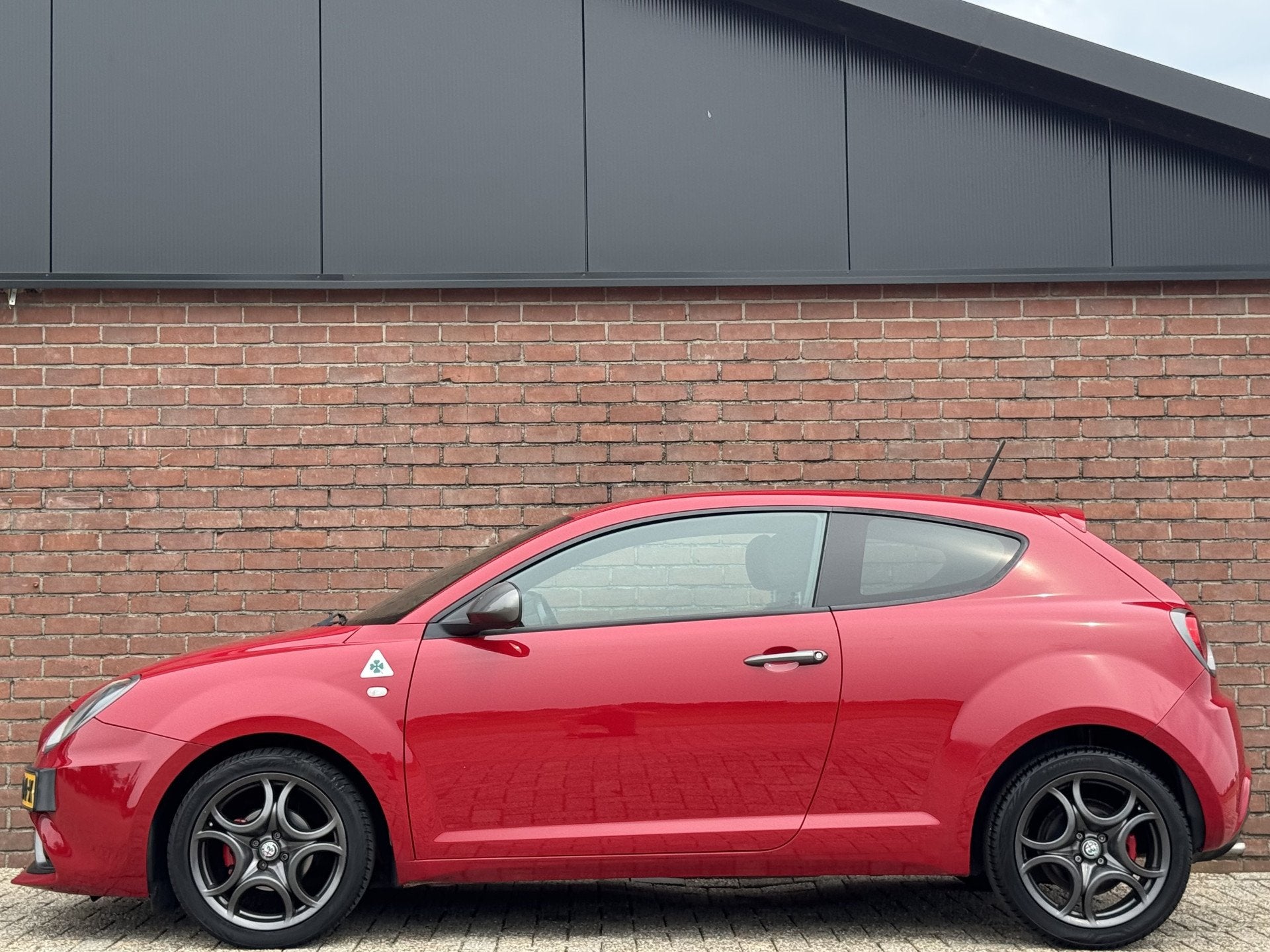 Alfa Romeo MiTo 0.9 TWINAIR ECO SUPER | NL-AUTO! | NAVI!, Auto's, Voorwielaandrijving, Stof, Gebruikt, 49 €/maand