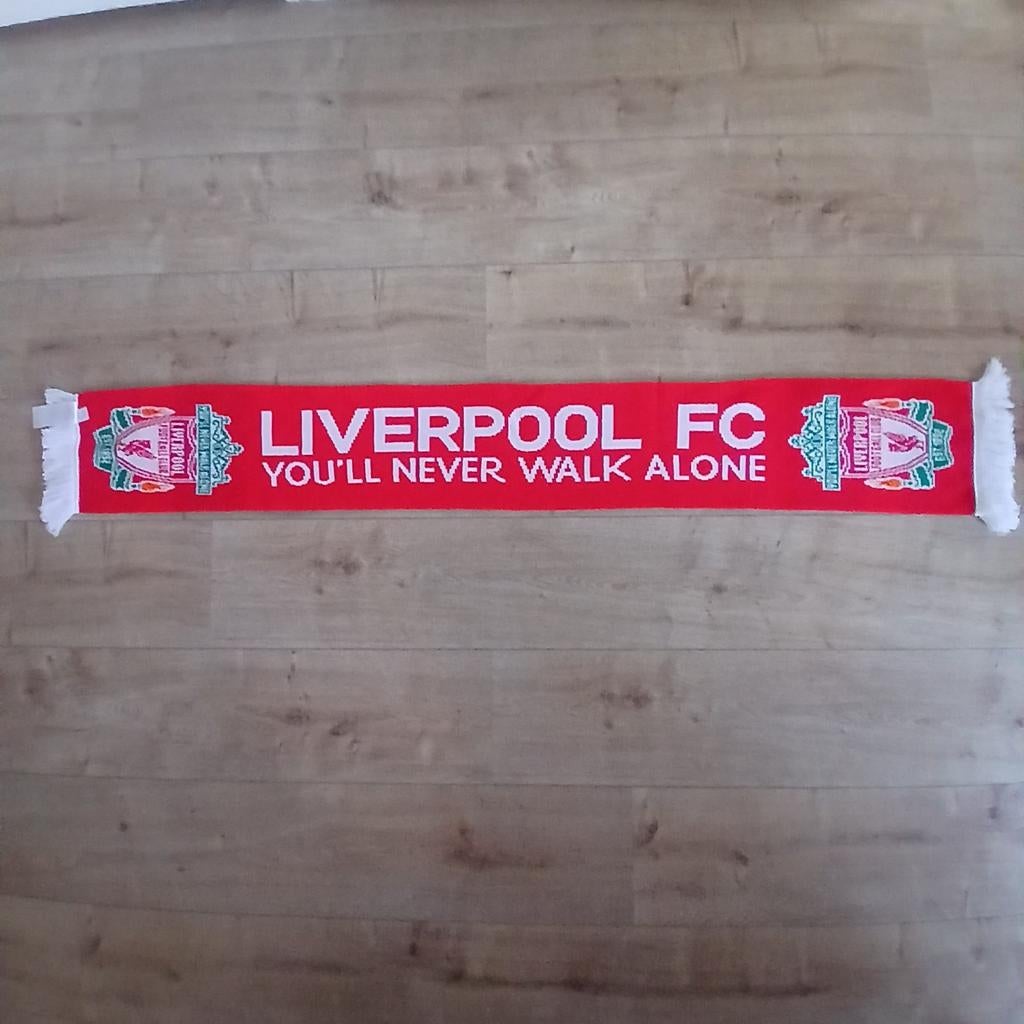 Voetbalsjaals: Liverpool, Borussia Dortmund, Everton, Verzamelen, Sportartikelen en Voetbal, Ophalen of Verzenden, Vaantje of Sjaal