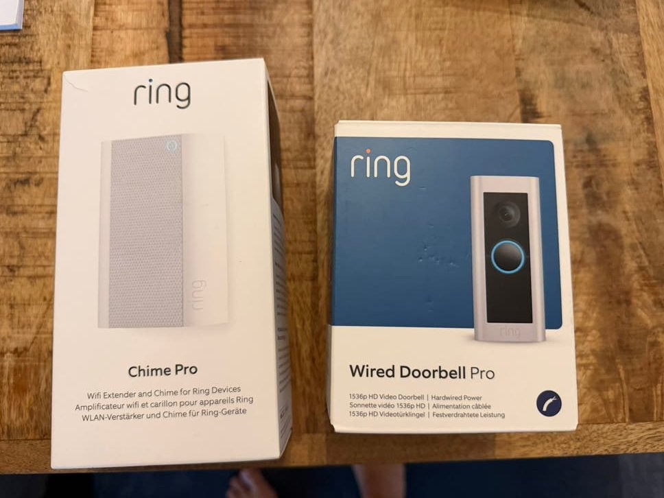 Ring deurbel  camera Pro + Chime Pro - Nieuwstaat, Ophalen, Zo goed als nieuw, Buitencamera