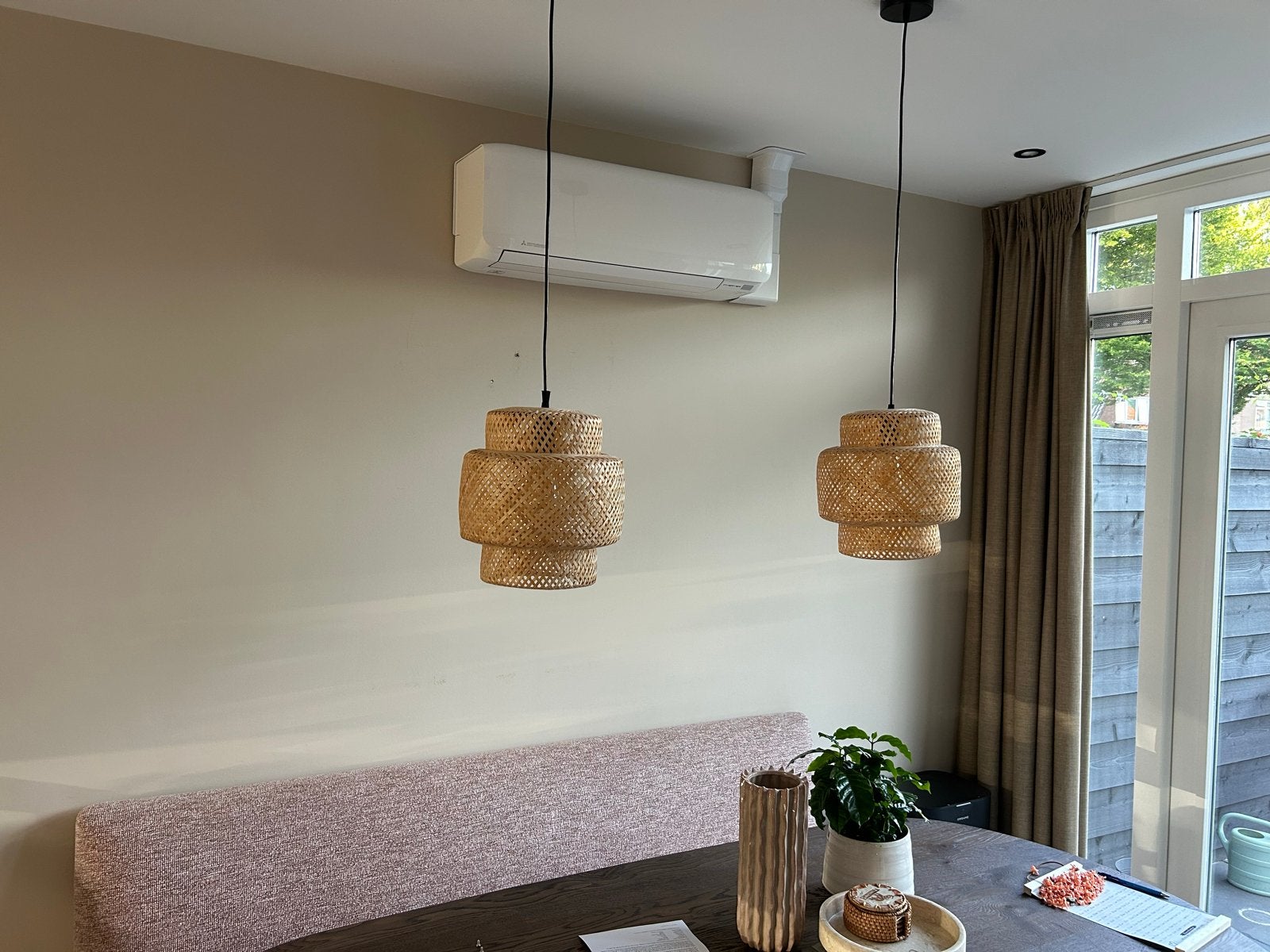 Set van 2 bamboe hanglampen (Ikea) - Zo goed als nieuw, Ophalen, Zo goed als nieuw, Natuurlijk materiaal, E27 (groot)
