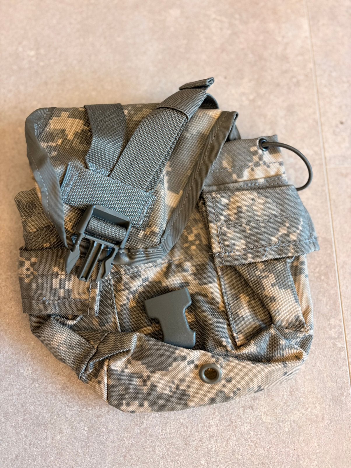 US Army MOLLE II Canteen Pouch UCP, Verzamelen, Amerika, Geen, Geen, Overige typen