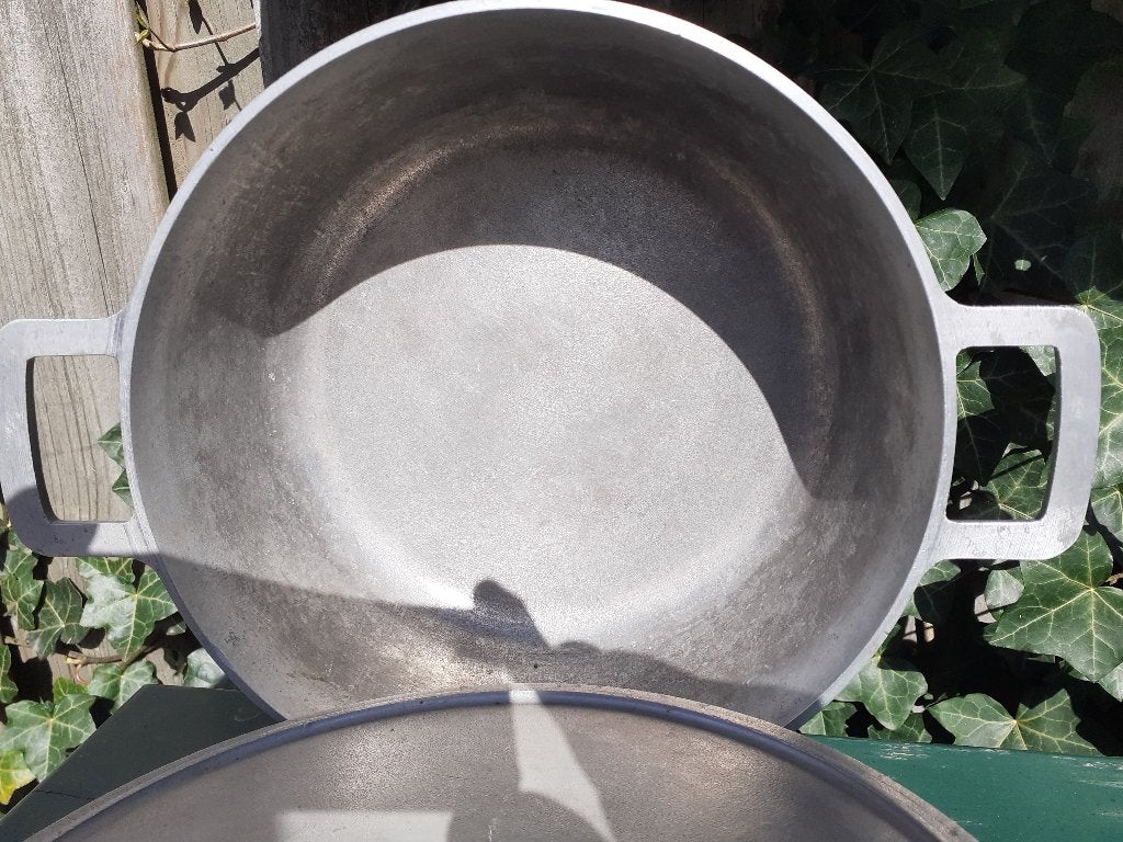 ARDOR aluminium pan met deksel en bakeliet knop 24 cm, Gebruikt, Aluminium, Kookpan, Overige merken