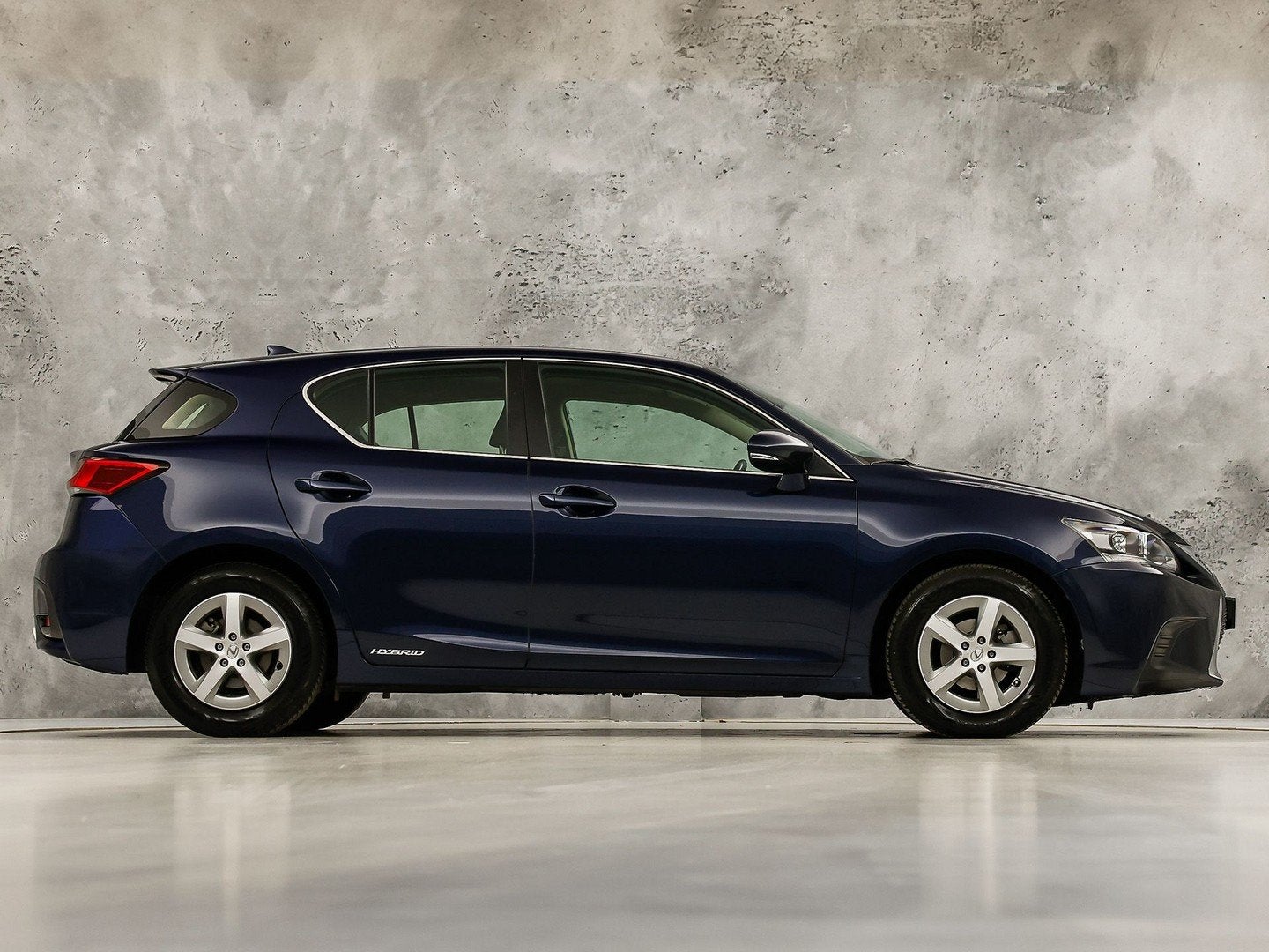 Lexus CT 200h Sport Automaat (APPLE CARPLAY, GROOT NAVI, CAM, Auto's, 136 pk, Gebruikt, 4 cilinders, Blauw