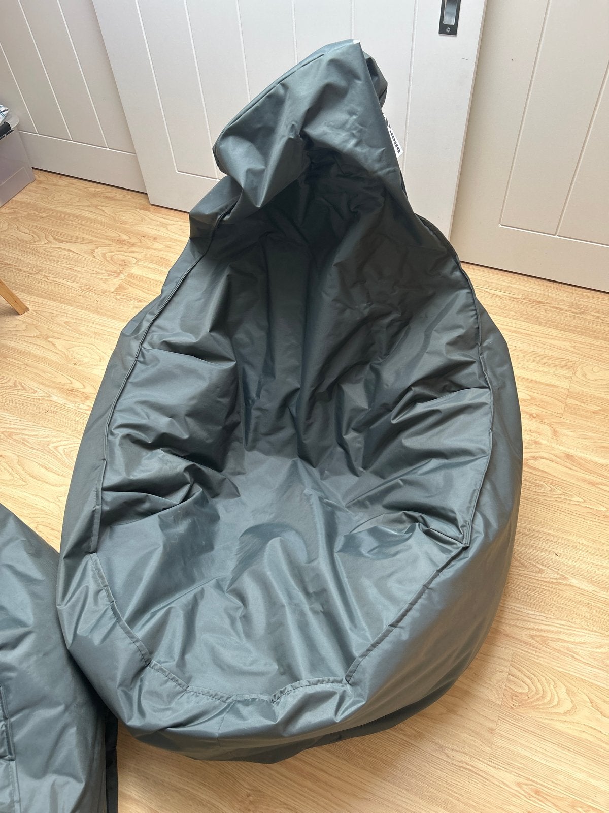 2 Antracietkleurige Zitzakken van Drop & Sit, Ophalen of Verzenden, Gebruikt, Grijs, Zitzak