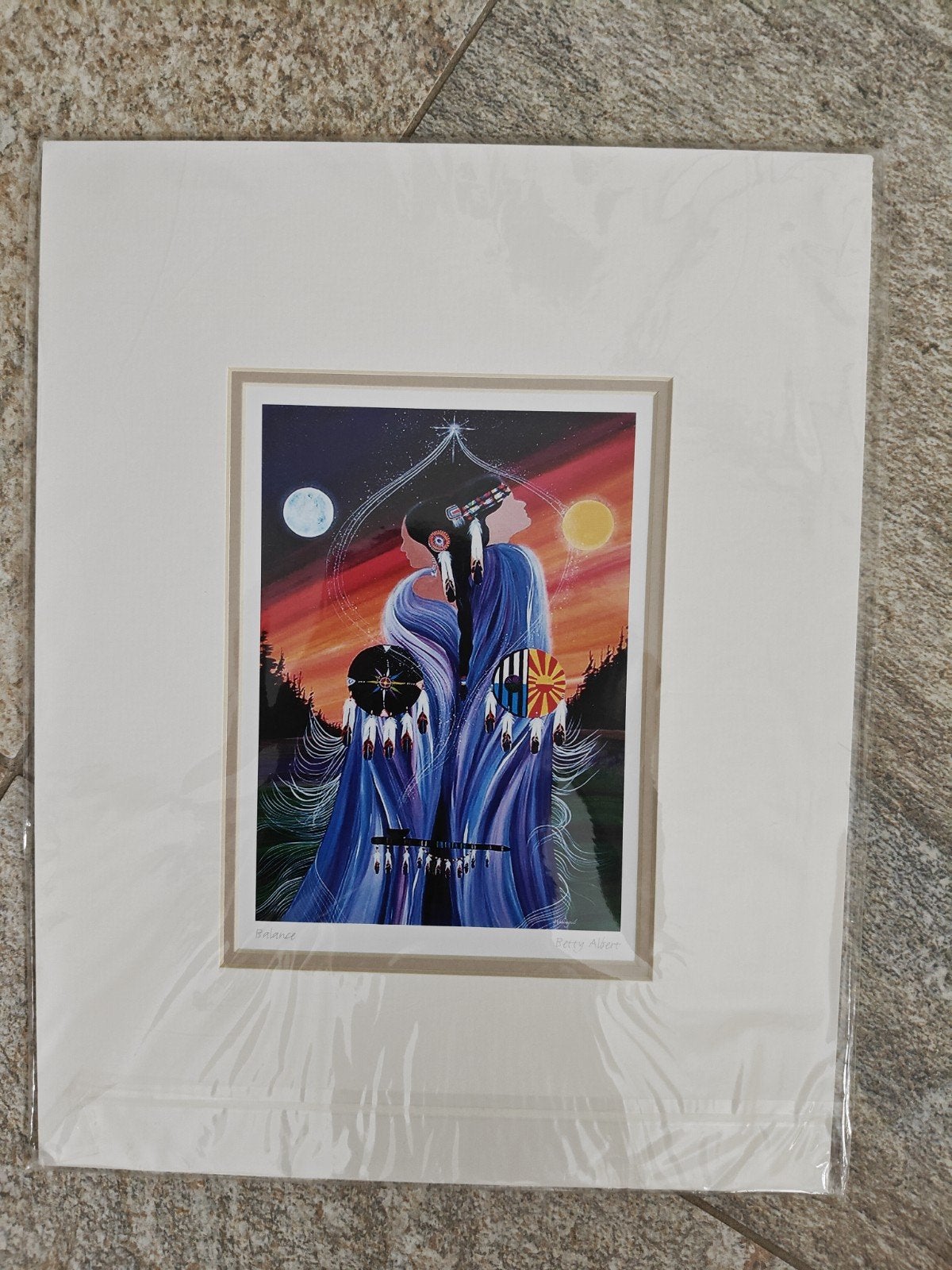 Inheemse kunstprint 'Balance' van Betty Albert, Schilderij, Ingelijst, Ophalen of Verzenden, Papier/karton
