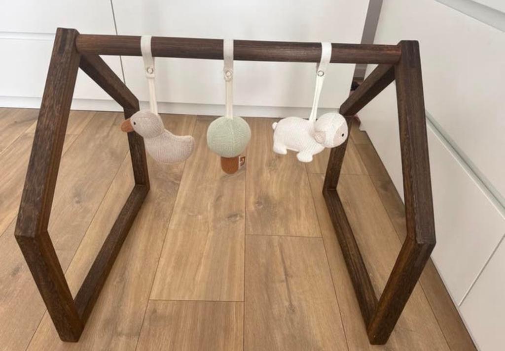 Houten babygym met knuffels van Jollein, Kinderen en Baby's, Speelgoed | Babyspeelgoed, Ophalen, Zo goed als nieuw, Babygym