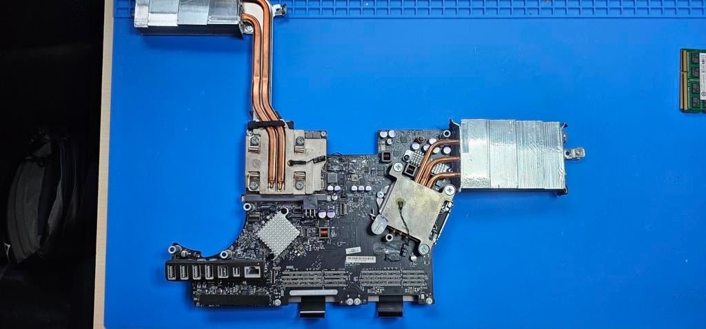 Moederbord Apple iMac A1311
/ EMS 2428 - i5 + AMD, Computers en Software, Apple Desktops, iMac, 4 Ghz of meer, Ophalen
