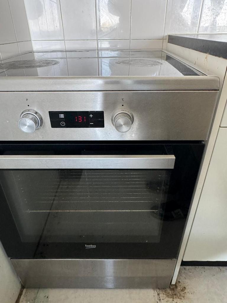 Beko Inbouw Oven met Kookplaat - Gebruikt, Gebruikt, Ophalen of Verzenden, Oven met grill, Inbouw
