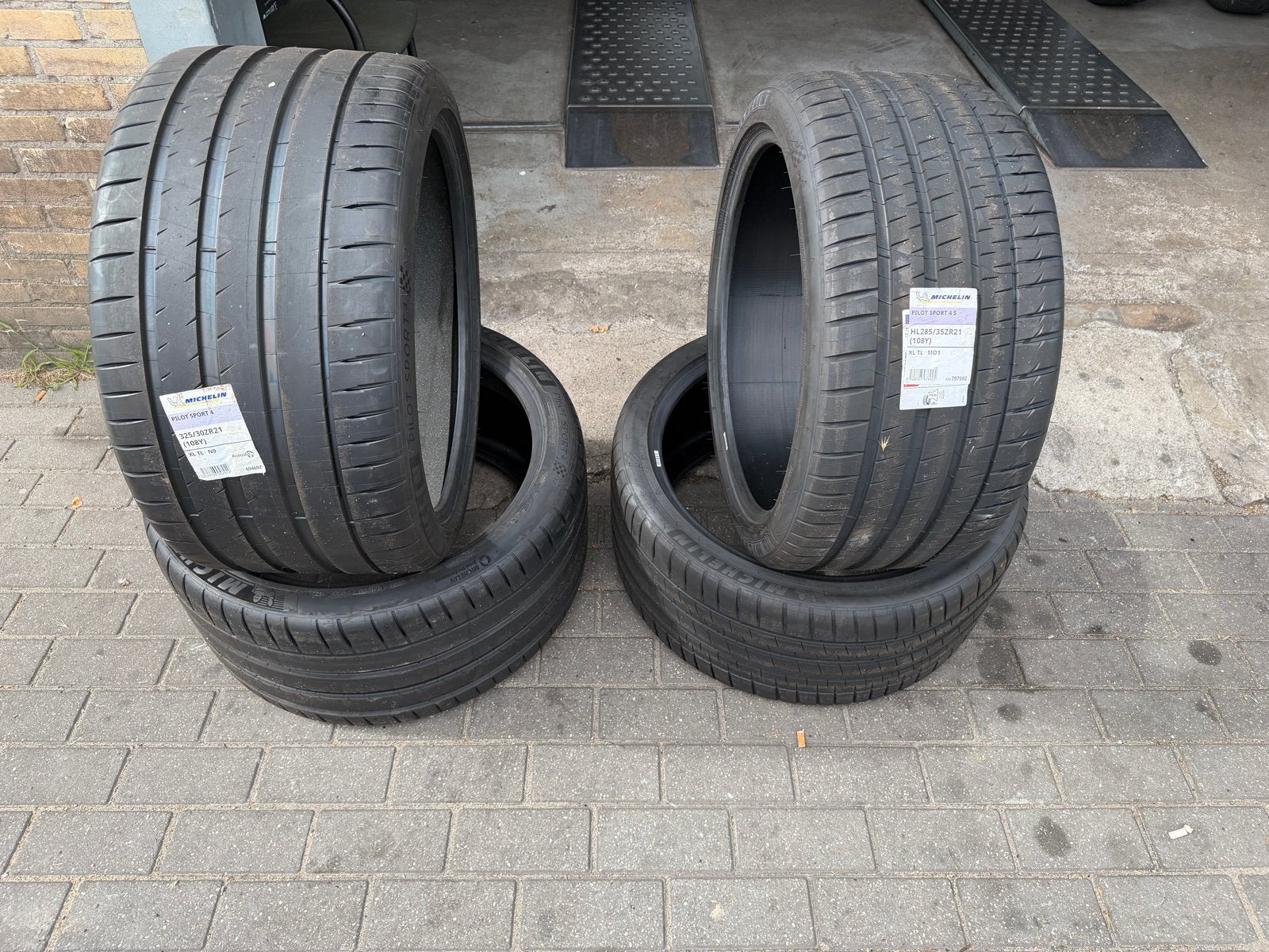 Nieuwe Michelin Pilot Sport 4S banden (285/35ZR21 325/30ZR21, Ophalen of Verzenden