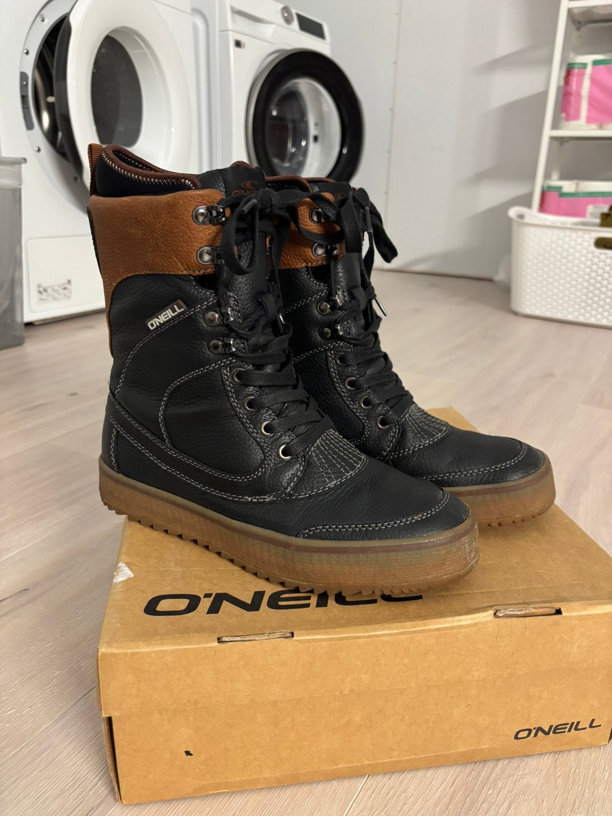 Wandelschoenen, Ophalen of Verzenden, Zo goed als nieuw, Schoenen
