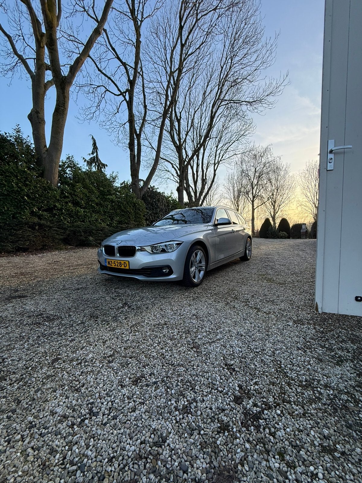 BMW 3-Serie 320i 184pk Aut 2017 Grijs, 1998 cc, 4 cilinders, Origineel Nederlands, Stationwagon