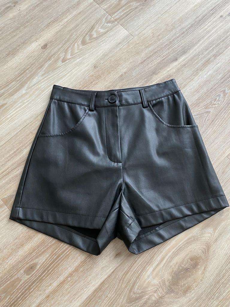 Nep Leren High Waist Short Primark Mt. 32/Xxs ZGAN!, Kort, Zwart, Ophalen of Verzenden, Zo goed als nieuw