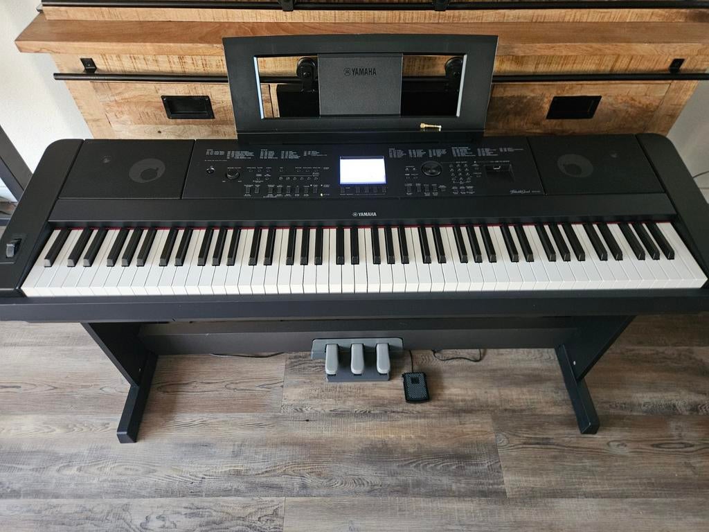 Yamaha DGX-660 digitale piano als nieuw! Incl. accessoires, Ophalen
