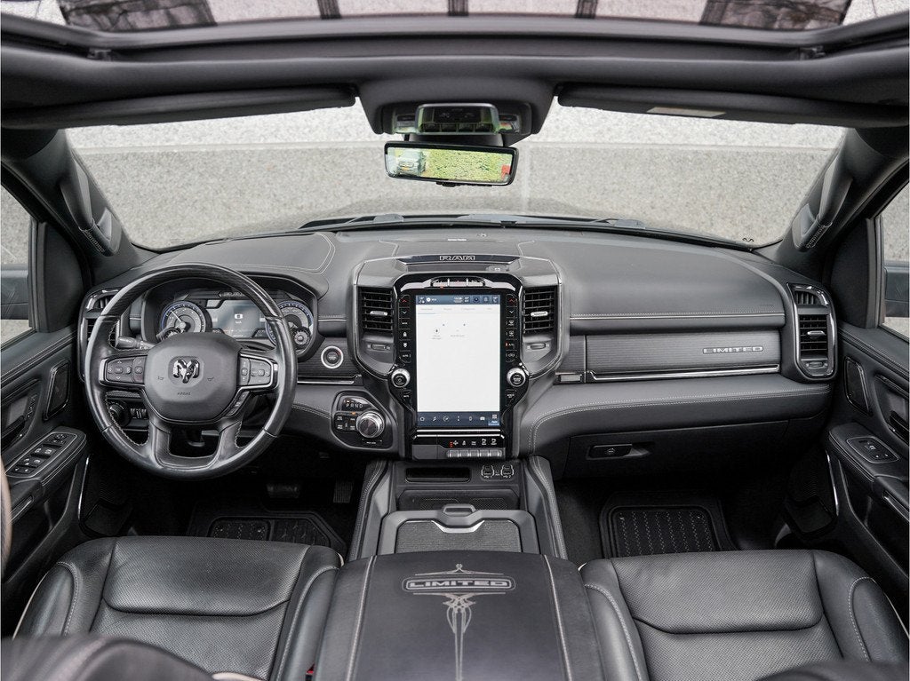 Dodge Ram 1500 5.7 V8 4x4 Crew Cab Limited |Luchtvering |Pan, Auto's, Automaat, 2361 kg, Gebruikt, 5654 cc