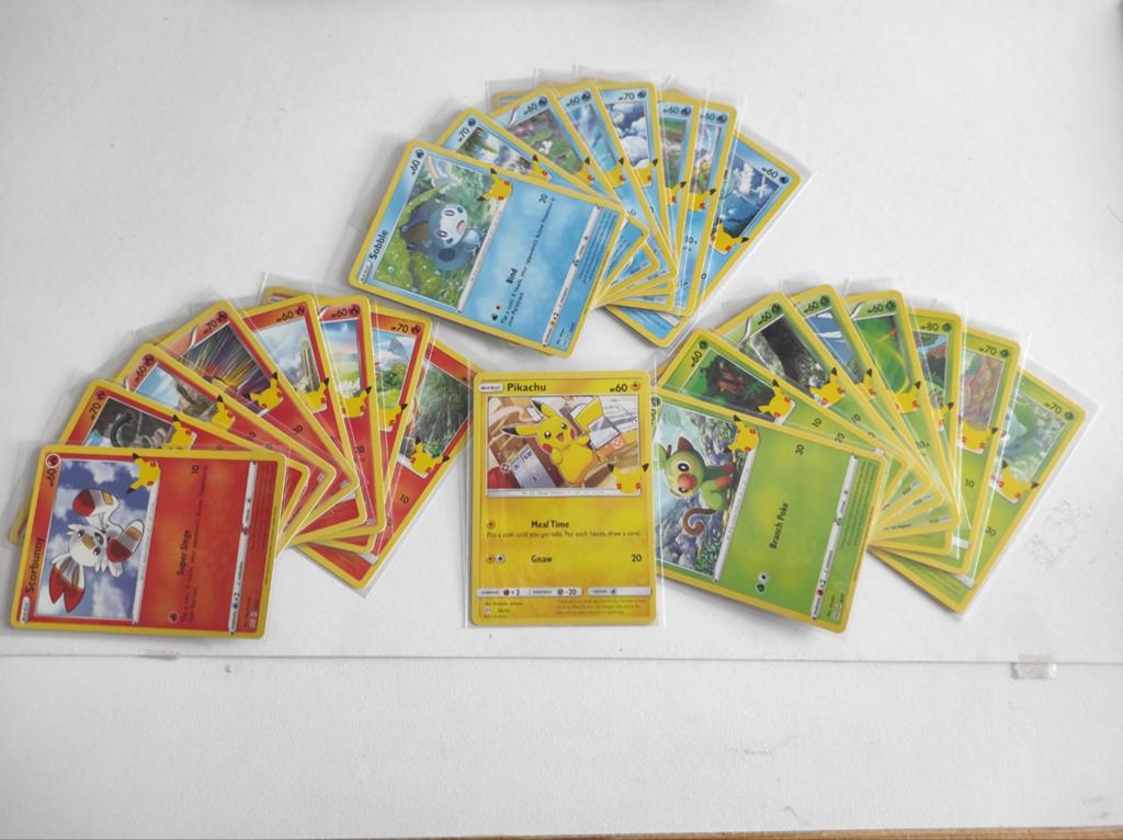 Pokemon Mc Donalds 25th Anniversary complete Non Holo set, Ophalen of Verzenden, Zo goed als nieuw, Meerdere kaarten