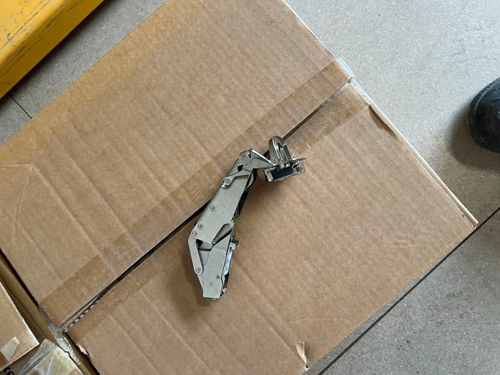 Hettich scharnier Sensys FIX softclose 165 - voorliggend, Ophalen of Verzenden, Nieuw, IJzer, Scharnier