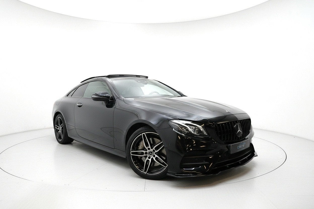 Mercedes-Benz E-klasse Coupé 350 AMG NIGHT PANO SFEER 360, Auto's, Mercedes-Benz, Automaat, Dealer onderhouden, Gebruikt, Zwart