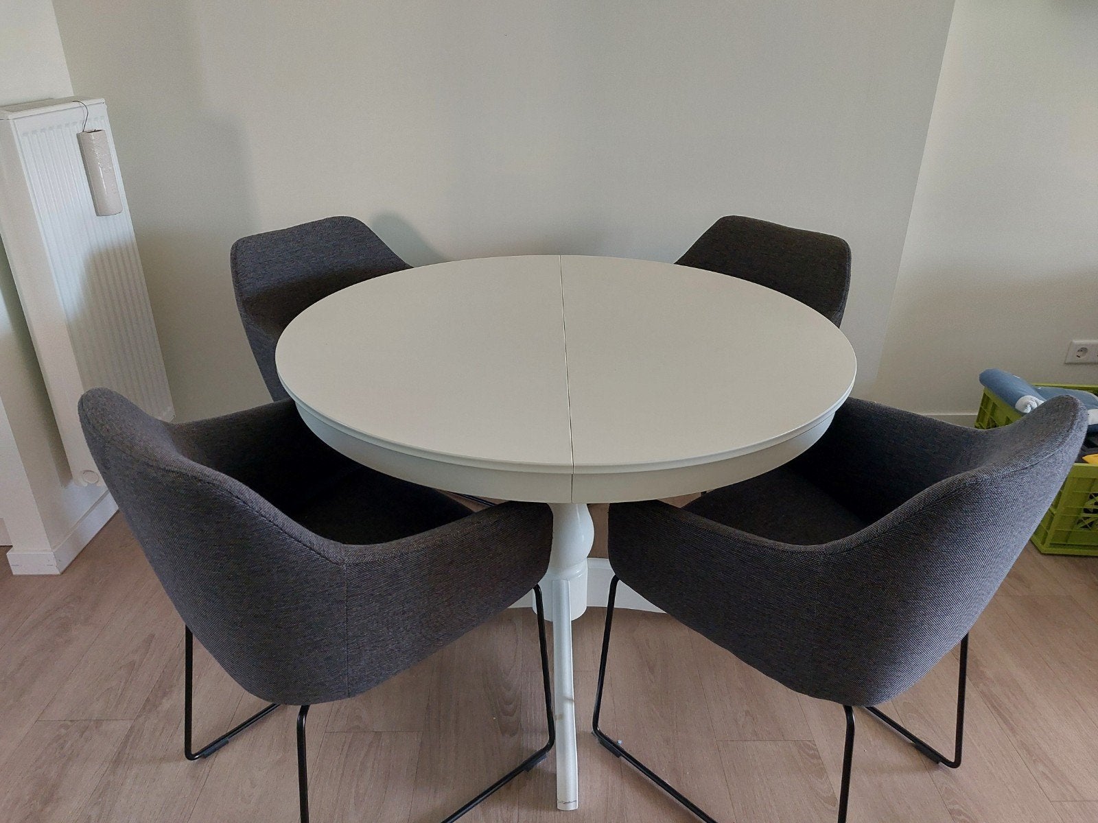 IKEA ROSENTORP Uitschuifbare tafel, wit, 110/155 cm, Huis en Inrichting, Ophalen, 100 tot 150 cm, Modern, Scandinavisch, Rond