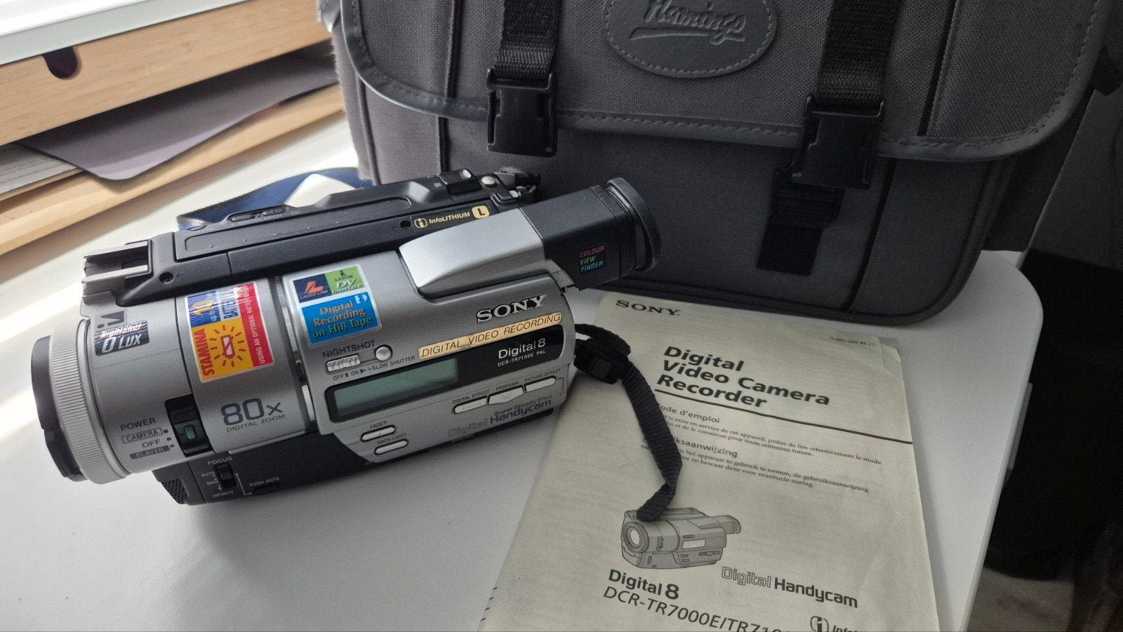 Sony DCR-TR7100E Digital8 Video Camera Recorder, Ophalen