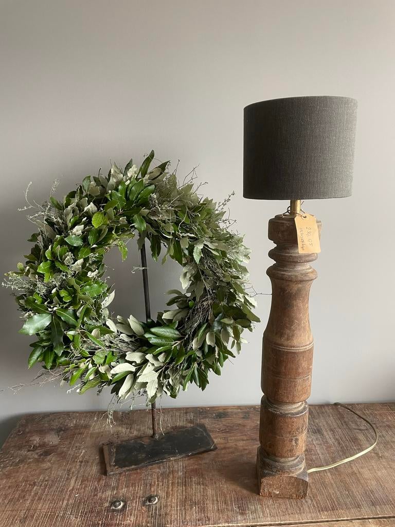 Houten baluster/balluster lamp, aura peeperkorn, nieuw., Huis en Inrichting, Lampen | Tafellampen, Zo goed als nieuw, 50 tot 75 cm