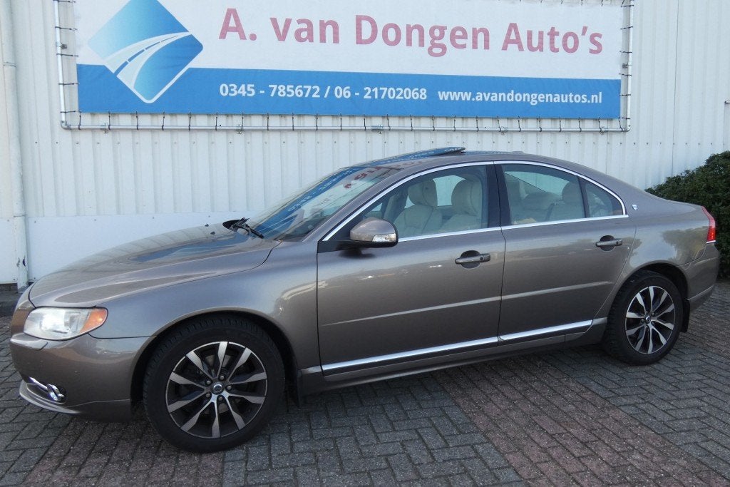 Volvo S80 2.4 D5 EXECUTIVE Automaat,ACC,Standk,Schuifdak,Koe, Auto's, Gebruikt, 2000 kg, Bedrijf, Diesel