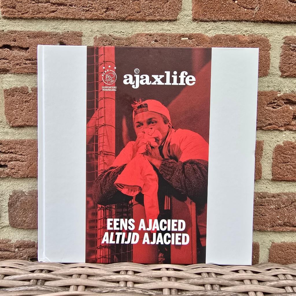 Nieuwstaat! Ajaxlife - Eens Ajacied altijd Ajacied - voetbal, Ophalen of Verzenden, Nieuw, Balsport