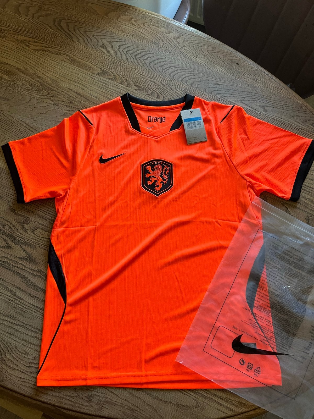 (SALE)Nike Oranje voetbalshirt - Nieuw met kaartjes, Maat 48/50 (M), Nieuw, Oranje, Ophalen of Verzenden