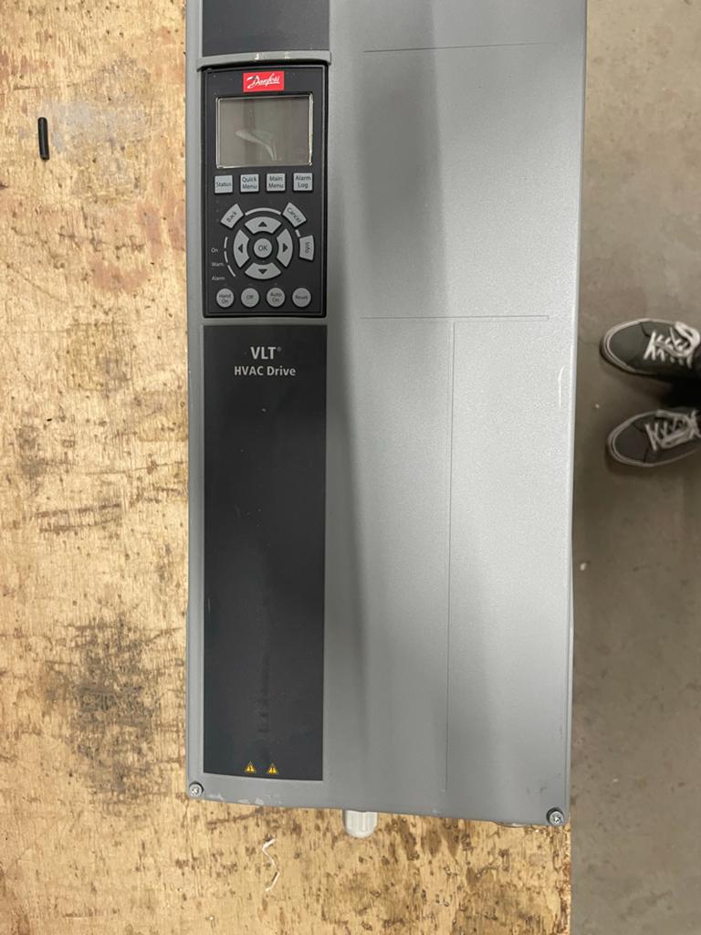 Danfoss VLT HVAC Drive FC-102P18KT4E55H1XGXXXSXXX, Ophalen of Verzenden, Gebruikt