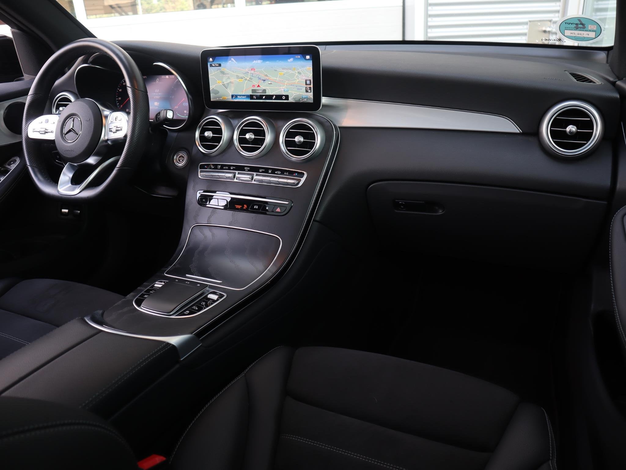 Mercedes-Benz GLC-klasse 300e 4MATIC Business Solution AMG, Dealer onderhouden, 14 kWh, Gebruikt, 4 cilinders