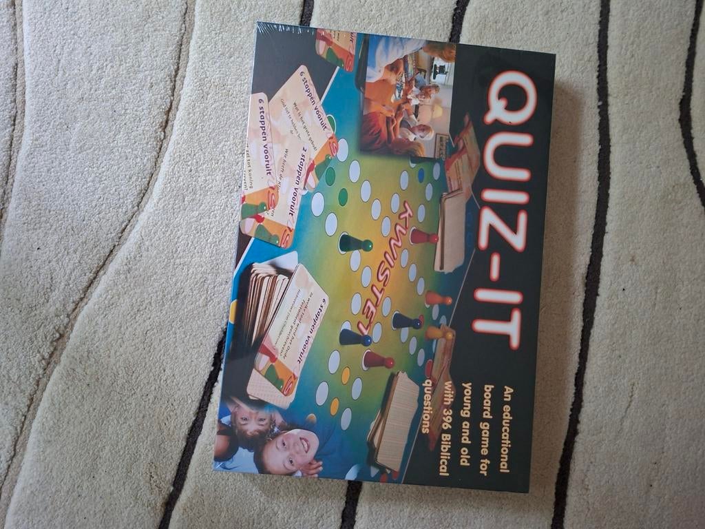 OUIZ-IT leuk spel voor klein prijsje ,nog nieuw in verpakt, Ophalen, Nieuw, Overige