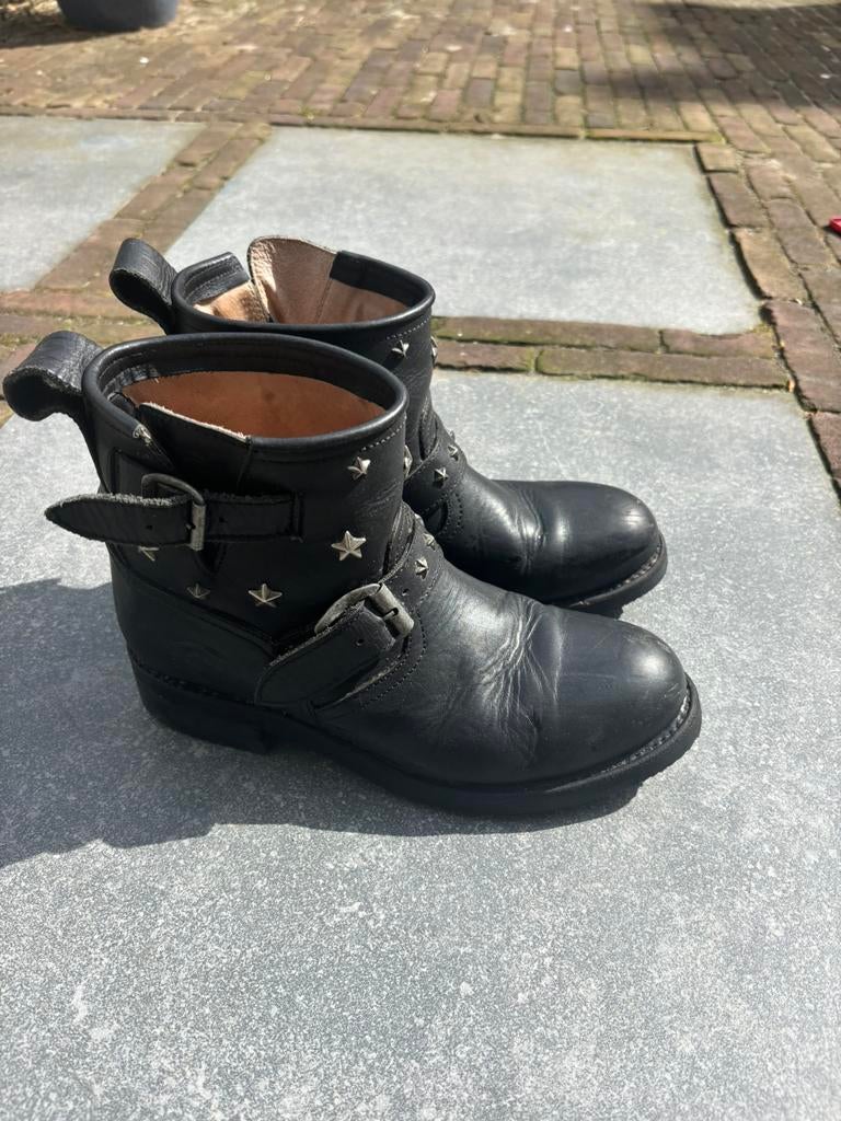 Leren Sendra laarzen met sterren, Ophalen, Zwart, Lage of Enkellaarzen, Zo goed als nieuw