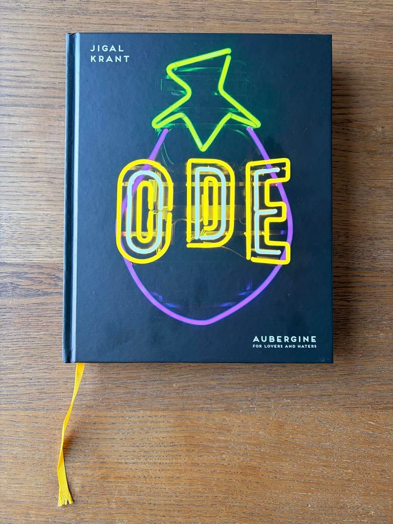 ODE – Aubergine kookboek – Jigal Krant (hardcover), Boeken, Gezond koken, Ophalen of Verzenden, Zo goed als nieuw, Hoofdgerechten