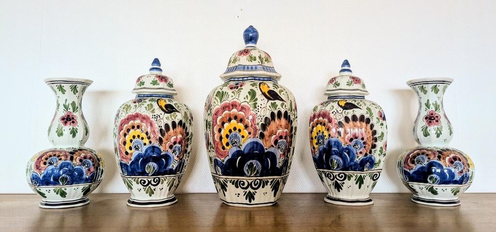 Handgeschilderde Delfts Holland kaststel vazen set, Antiek en Kunst, Ophalen