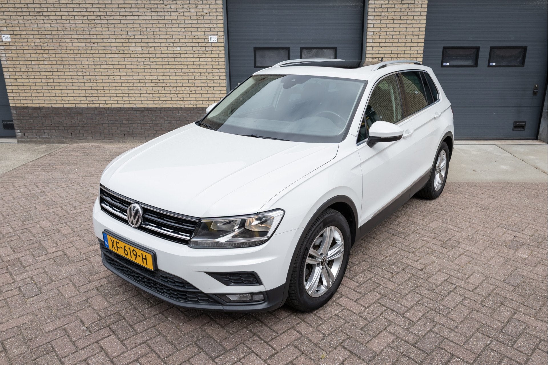 Volkswagen Tiguan 1.5 TSI ACT Comfortline Business DSG Panod, Stof, 150 pk, Wit, Origineel Nederlands