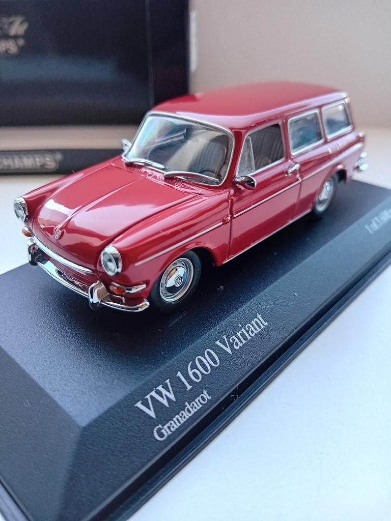 Minichamps VW 1600 Variant., Hobby en Vrije tijd, Modelauto's | 1:43, Ophalen of Verzenden, Zo goed als nieuw, Auto, MiniChamps