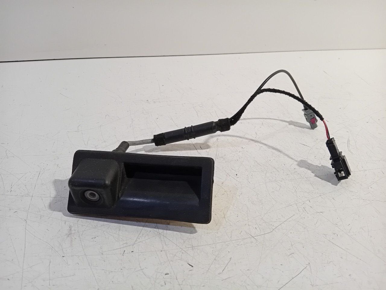 Camera achter Audi S4, Onderdelen@venauto.nl, Van der Ven Autorecycling B.V., Gebruikt, Ettenseweg 76, 4706 PB Roosendaal, The Netherlands