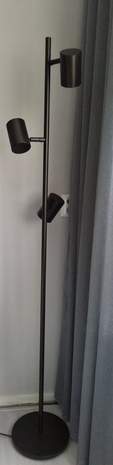 Ikea Nymane vloerlamp zwart, Ophalen, Zo goed als nieuw, Metaal, 100 tot 150 cm