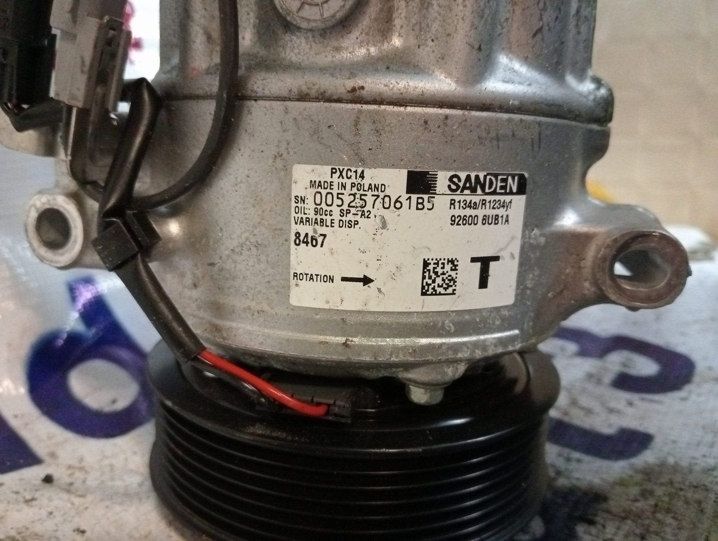 RENAULT Clio   AIRCOPOMP artikelnummer 926008UB1A, Gebruikt, -, Renault, -