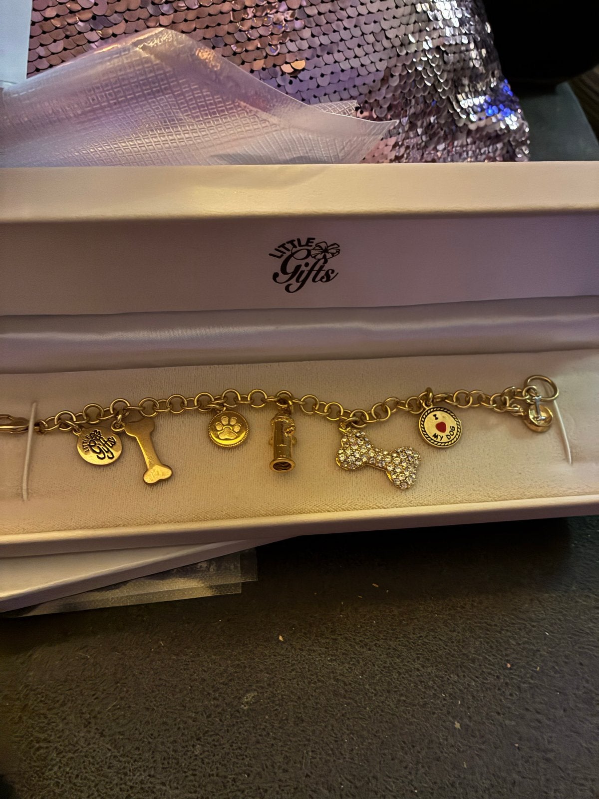 Gouden armband met bedels - Little Gifts, Overige materialen, Nieuw, Ophalen of Verzenden, Met bedels of kralen