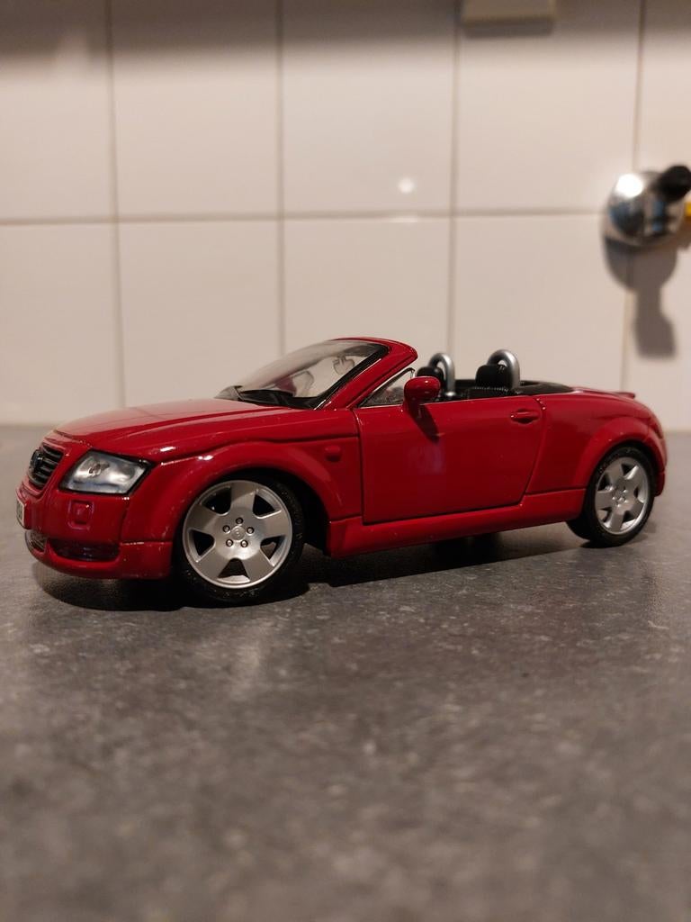 Audi TT Roadster modelauto 1:24, Ophalen of Verzenden