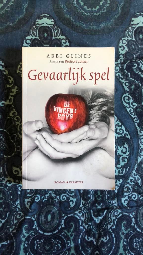 Abbi Glines - Gevaarlijk spel, Boeken, Ophalen of Verzenden, Zo goed als nieuw, Abbi Glines