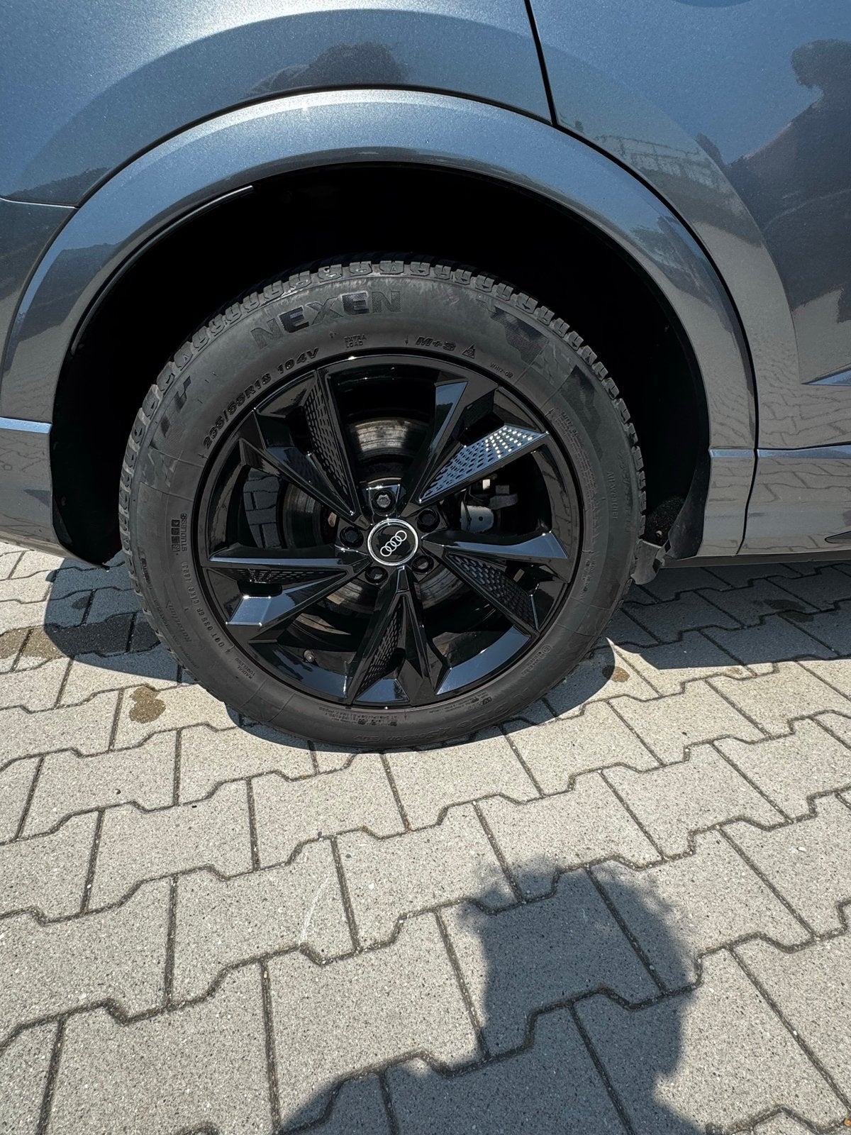 Velgen + banden voor Audi Q3 - 18 Inch - Bijna nieuwe banden, 18 inch, Gebruikt, Banden en Velgen, Ophalen of Verzenden