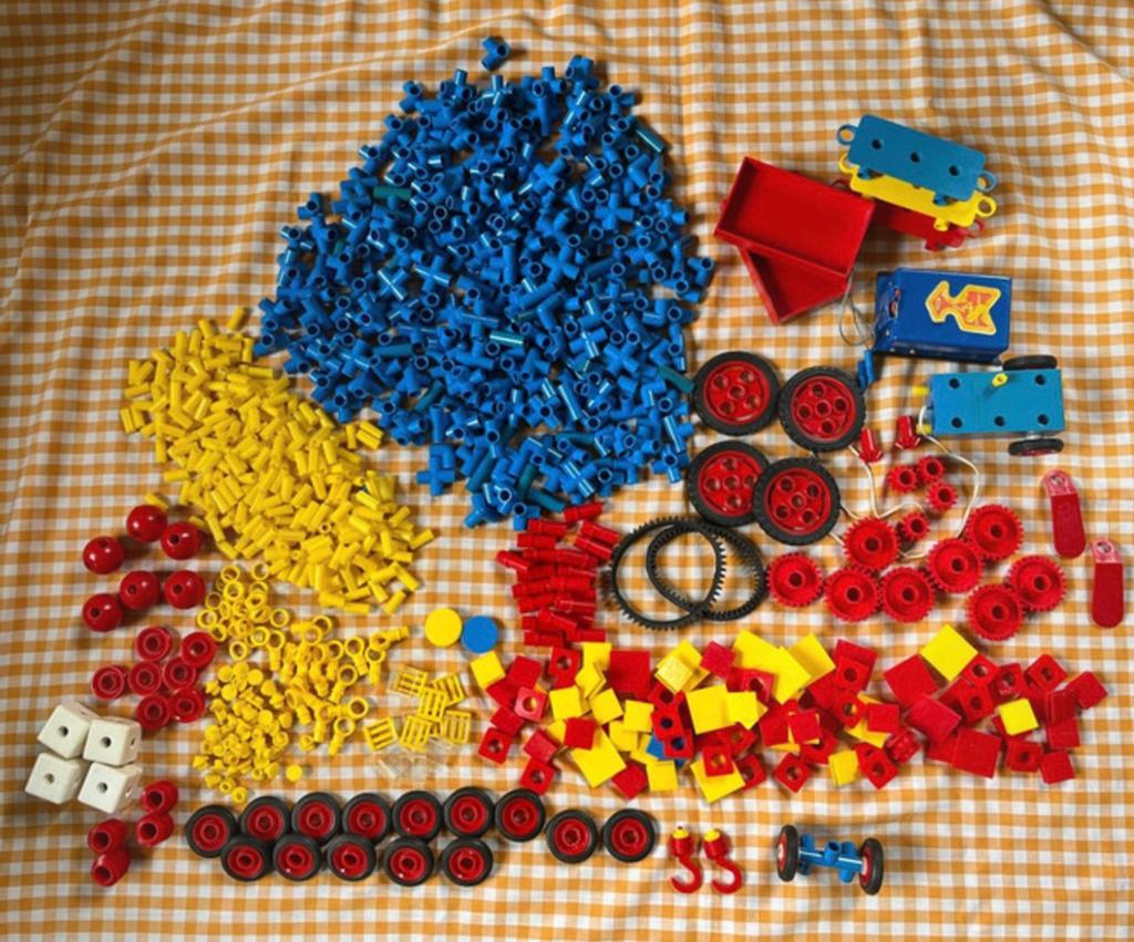 Plasticant 1375 gram wielen buisjes verbindingen, Kinderen en Baby's, Speelgoed | Bouwstenen, Ophalen of Verzenden, Gebruikt